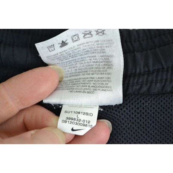 Nike The Athletic Dept Women's Large Black Capri Crop Pants - Picture 14 of 15